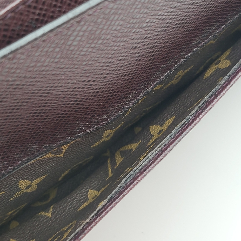 LOUIS VUITTON Taiga Baikal Clutch Bag Acajou..Authentic!! - Picture 8 of 16